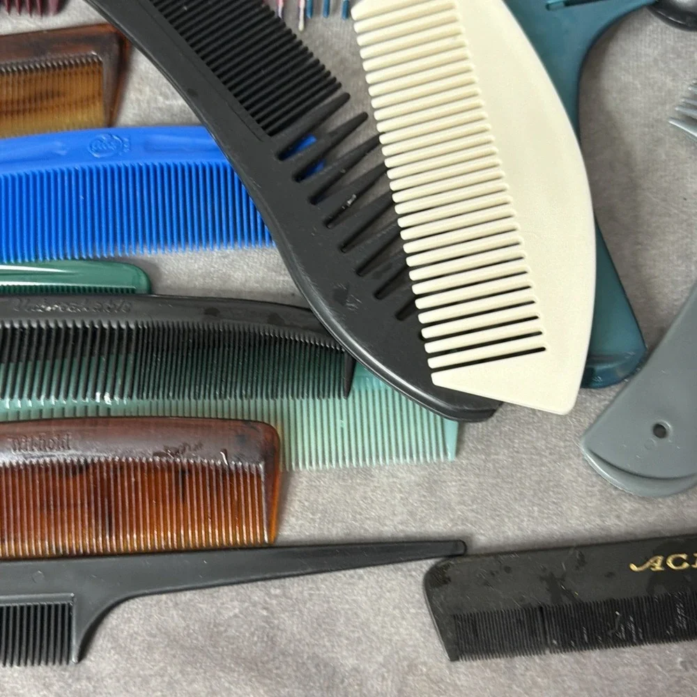 Huge Lot Of Vintage Combs Goody Ace Unbreakable Revlon Conair